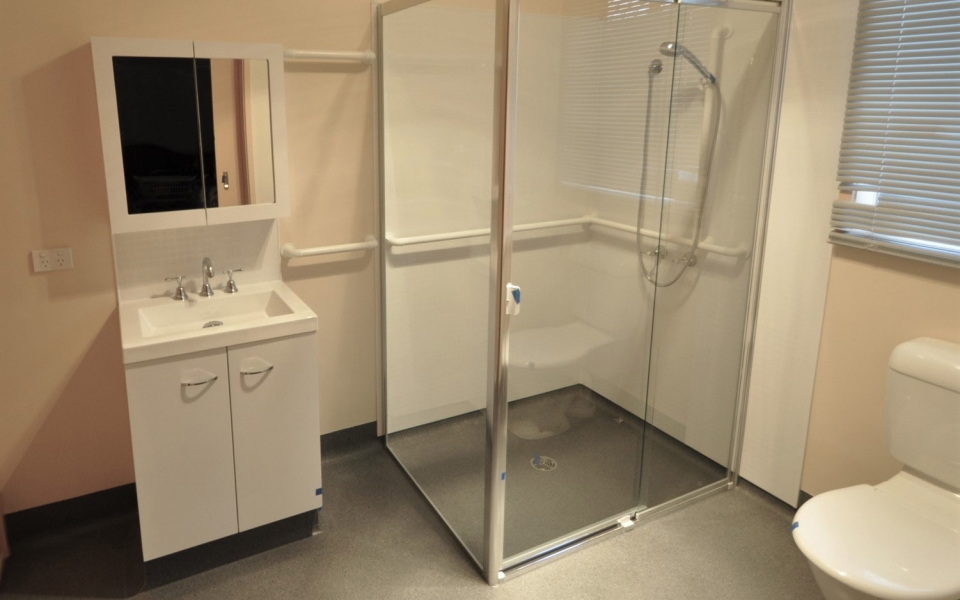 c-bathroom-after